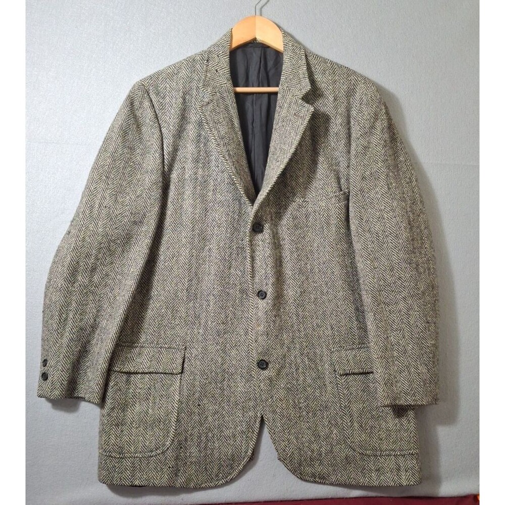 Harris Tweed 45 Long Scottish Wool 2 Button Gray Herringbone Sport Coat Blazer